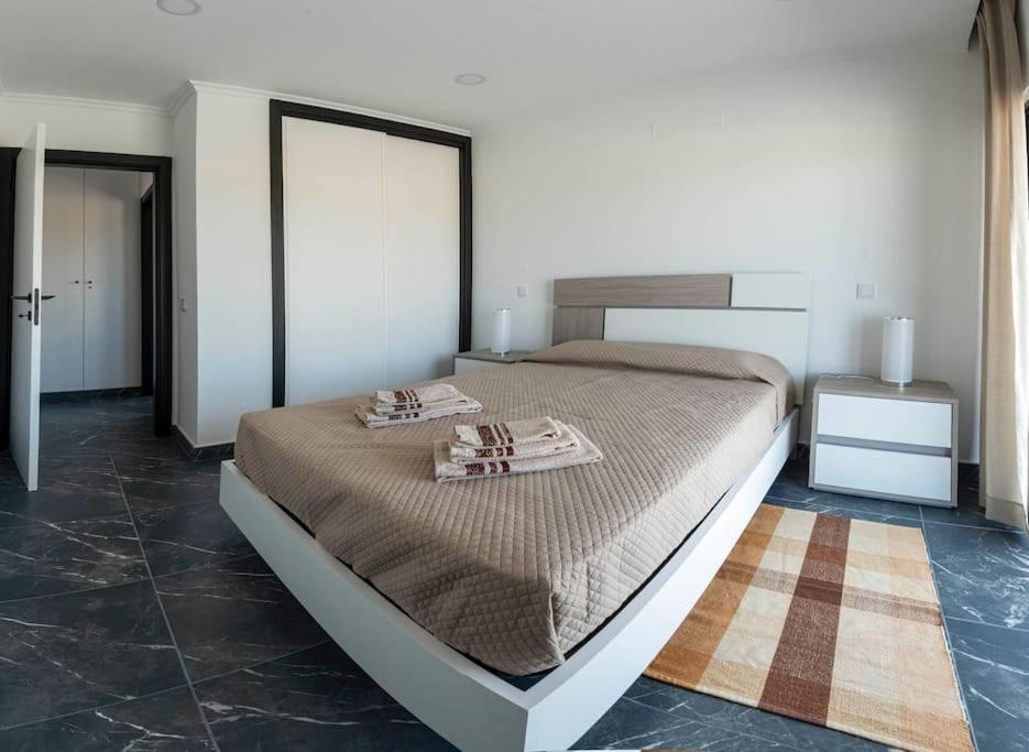Sunset House Appartement Vila do Bispo Buitenkant foto